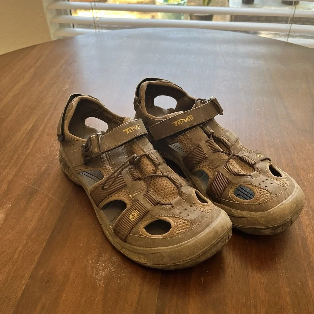 Teva Omnium 6148 Sandals Mens Size 12 Beige Closed Toe Water Hiking Outdoor